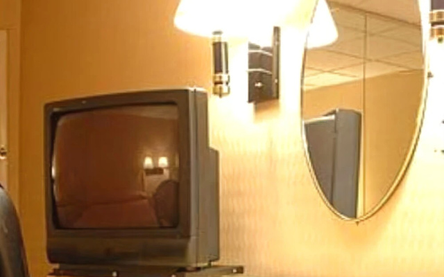 photo 5 of Capri Lynbrook Motor Inn