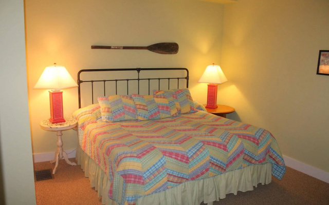 photo 2 of Captain's Cottage Suites