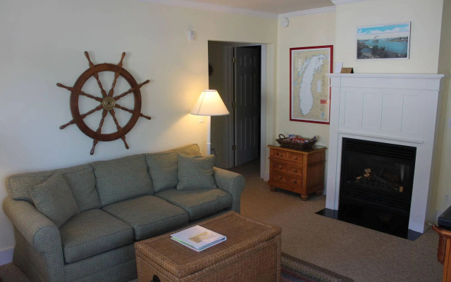 photo 4 of Captain's Cottage Suites