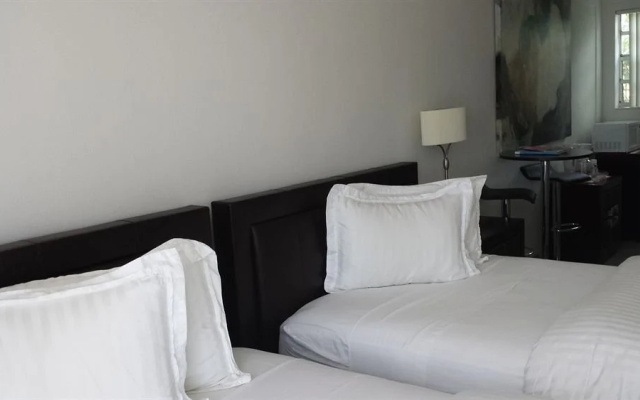 photo 5 of Captain's Quarters Resort