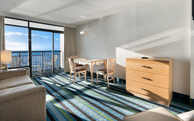 photo 4 of Captain's Quarters Resort