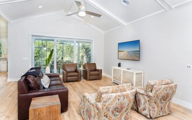 photo 2 of Captiva Providence