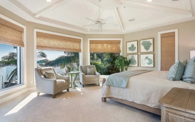 photo 4 of Captiva Vista - 6 Br Home