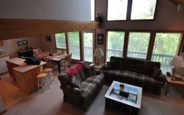 photo 3 of Cardinal Haus