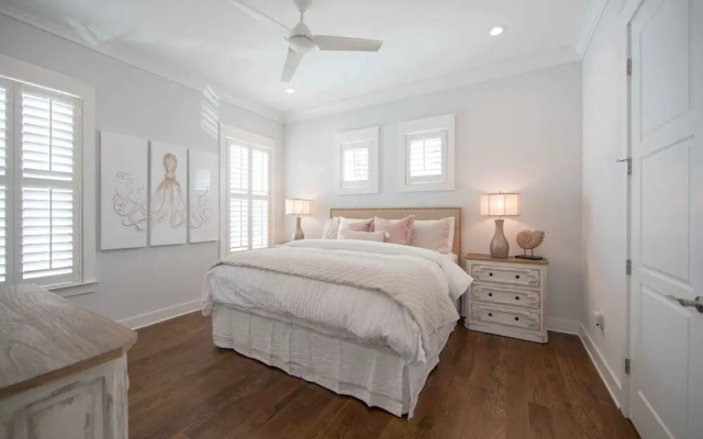 photo 4 of Carefree Cottage - 46 E Seacrest Blvd by Dune Vacation Rentals