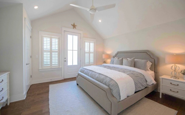photo 5 of Carefree Cottage - 46 E Seacrest Blvd by Dune Vacation Rentals