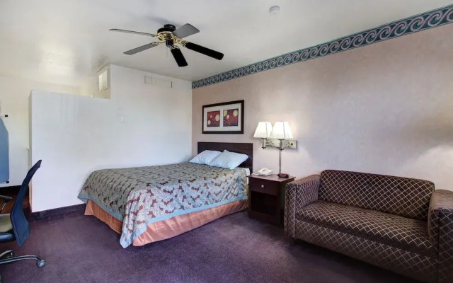 photo 5 of Carlsbad Inn New Mexico