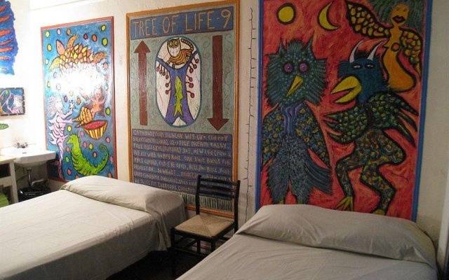 photo 3 of Carlton Arms Hotel