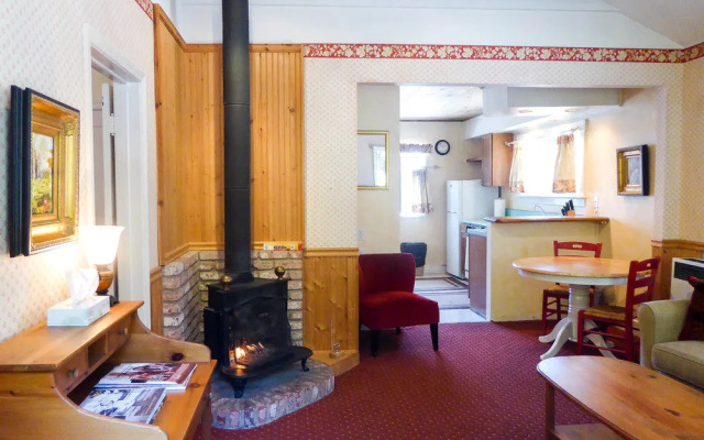 photo 3 of Carmel Fireplace Inn
