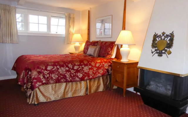 photo 4 of Carmel Fireplace Inn