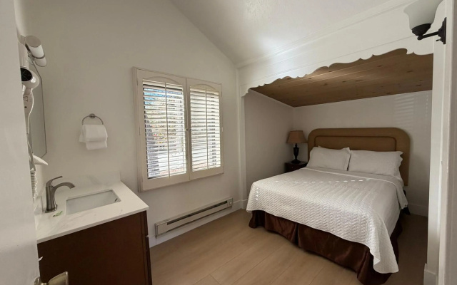 photo 2 of Carmel Resort Inn