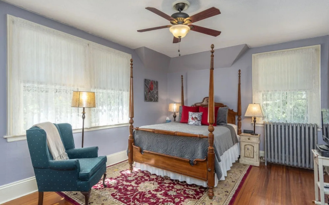 photo 5 of Carolina Bed & Breakfast