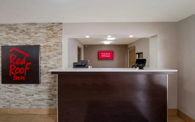 photo 2 of Red Roof Inn Columbia, SC Airport