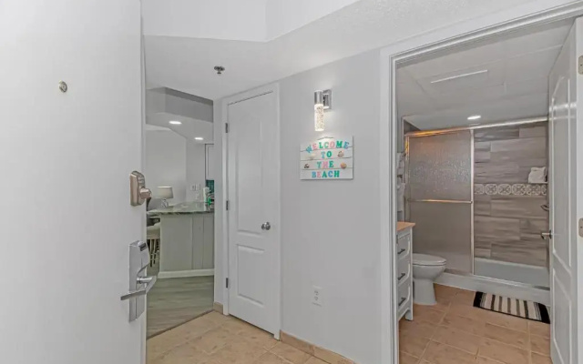 photo 2 of Carolinian 1535