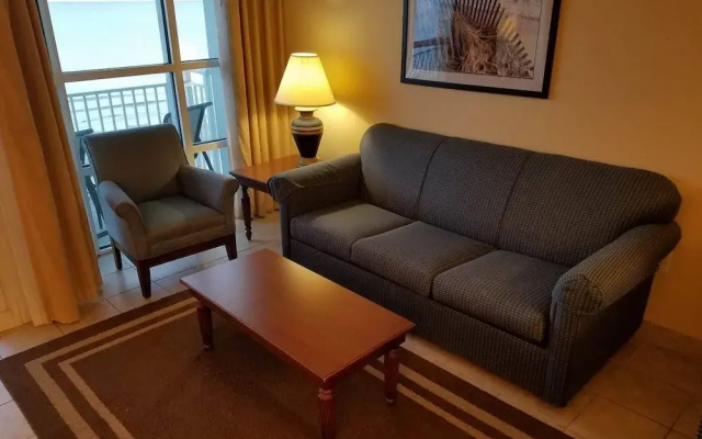 photo 2 of Carolinian 731