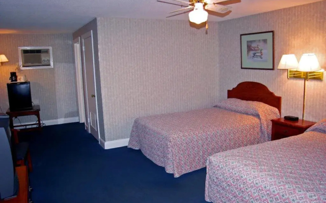 photo 4 of The Carolinian Inn