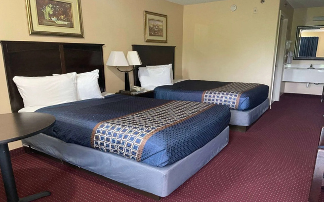 photo 4 of Carom Inn A Travelodge By Wyndham Denham Springs
