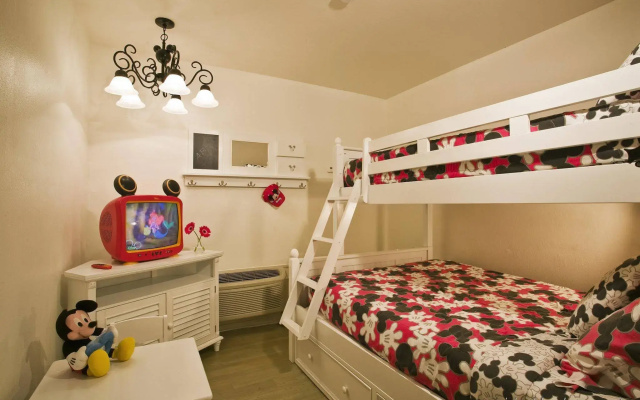 photo 2 of Carousel Inn & Suites
