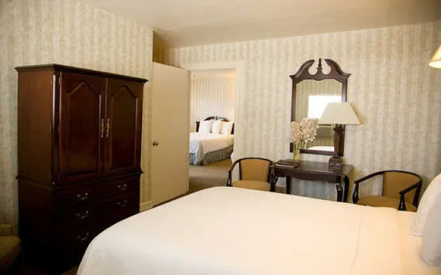 photo 5 of Carousel Inn & Suites