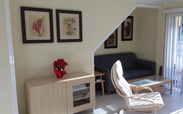 photo 4 of Carousel Suites