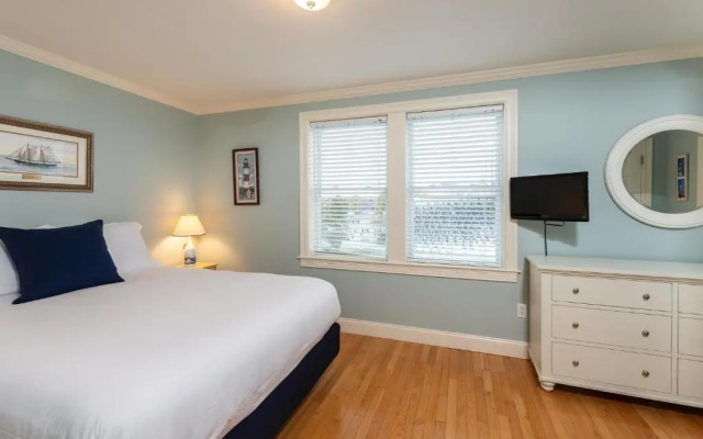 photo 5 of Carriage House at One Long Beach