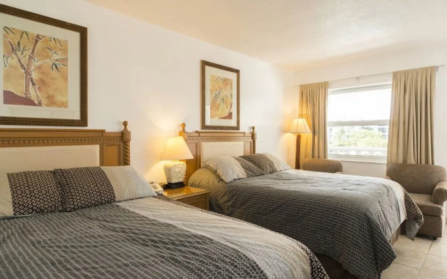 photo 4 of Carriage House Resort Motel