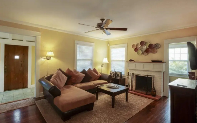 photo 4 of Casa Blanca Vacation Home