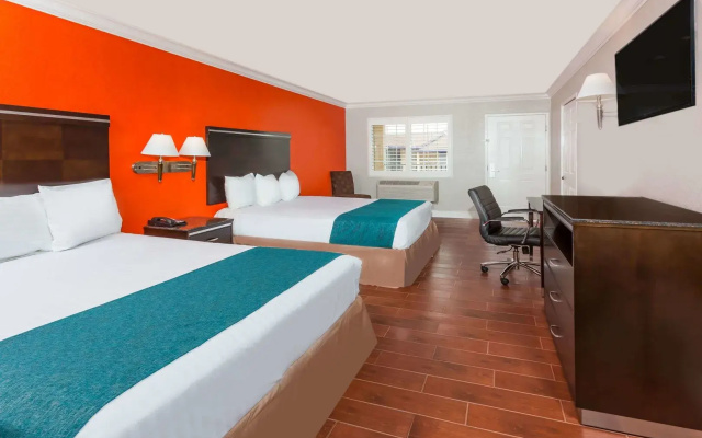 photo 4 of Casa Blanca Hotel - Orange