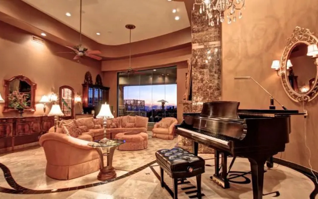 photo 2 of Casa de Four Peaks