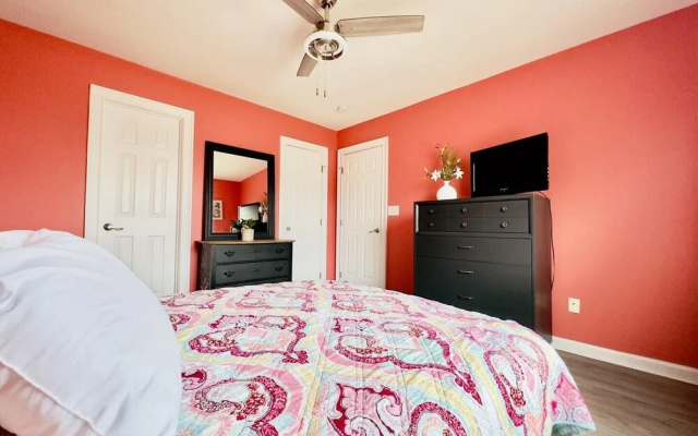 photo 5 of Casa De Verde 4 Bedroom Home by RedAwning