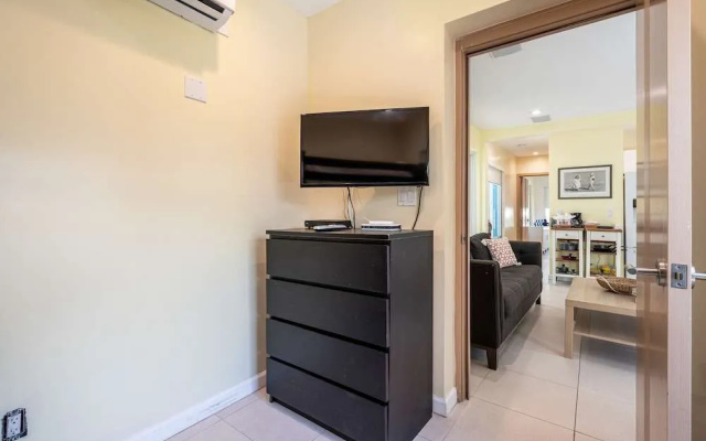 photo 4 of Casa Del Mar Boutique Apartments