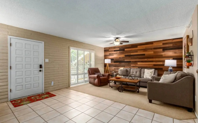 photo 5 of 'casa Feliz' Old Town Condo w/ Patio & Pool Access