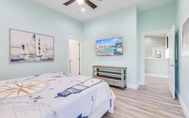 photo 5 of Casa Grande Sp131 5 Bedroom Home by RedAwning