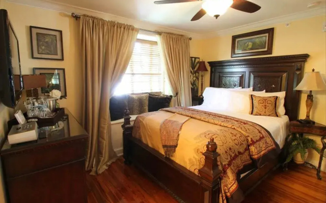photo 5 of Casa Grandview Historic Luxury Inn Cottages and Suites