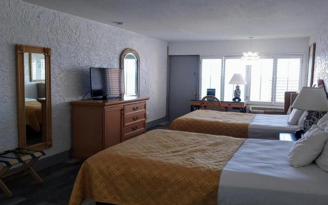 photo 2 of Casa Loma Inn
