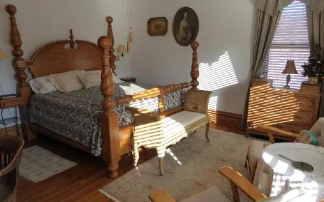 photo 3 of Casa Magnolia B & B