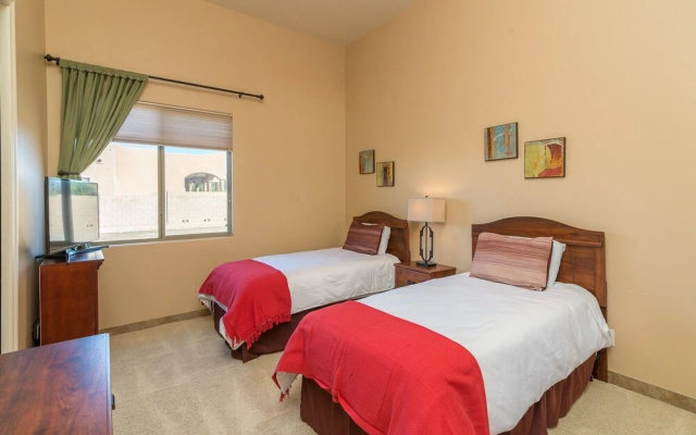 photo 2 of Casa Vista 4 Bedroom Home by RedAwning