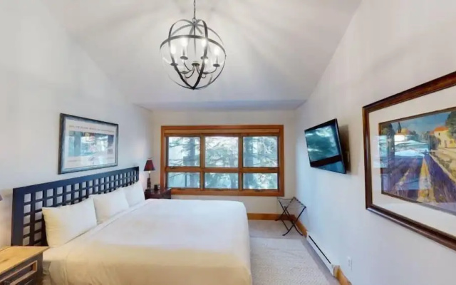 photo 2 of Cascade Village 3 Bedroom Condo With Pool, Hot Tubs, and On-demand Shuttle to Vail Village