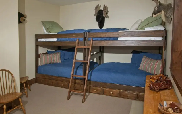 photo 4 of Cascade Village Chalet