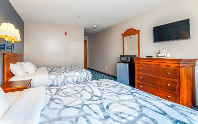 photo 5 of Casco Bay Inn