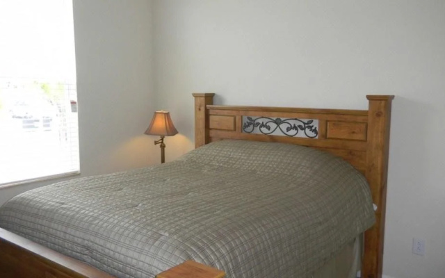 photo 3 of Trafalgar Village Resort