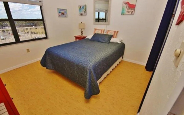 photo 4 of Castle Reef 413 Apartment 2