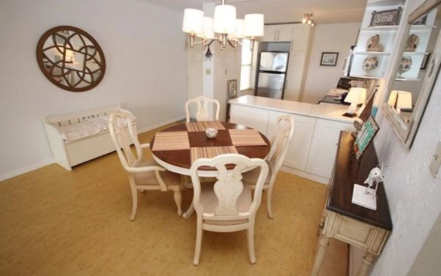 photo 5 of Castle Reef 413 Apartment 2