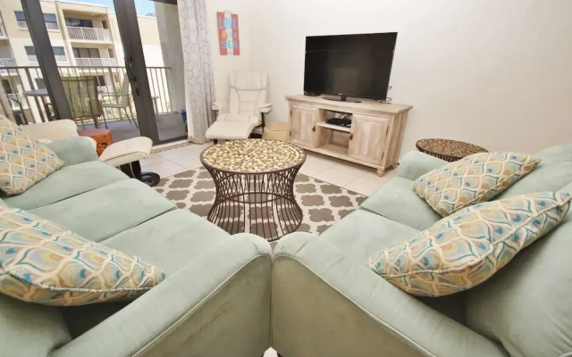 photo 2 of Castle Reef 426 Apartment 2
