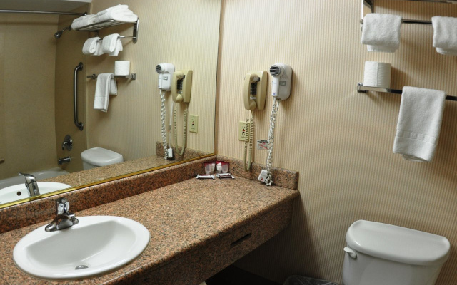 photo 5 of Castro Valley Inn
