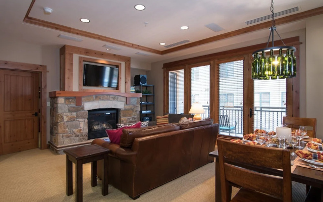 photo 2 of Catamount Condo #306 2 Bedrooms 2.5 Bathrooms Condo