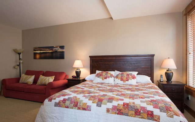 photo 5 of Catamount Condo #306 2 Bedrooms 2.5 Bathrooms Condo