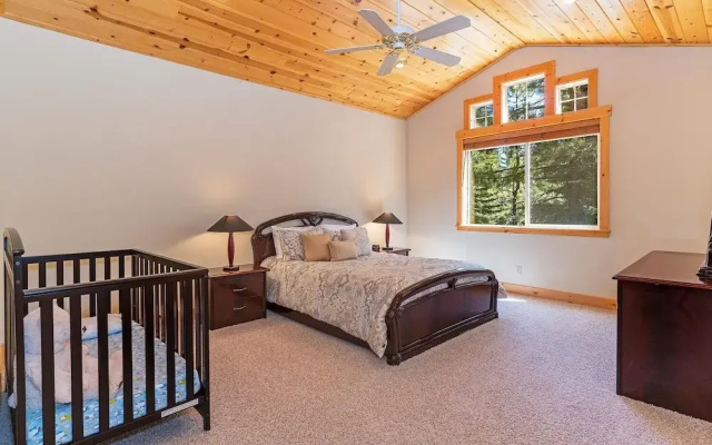 photo 5 of Cedar Chateau w/ Game Room & HOA Access!
