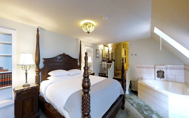 photo 2 of Cedar Gables Inn