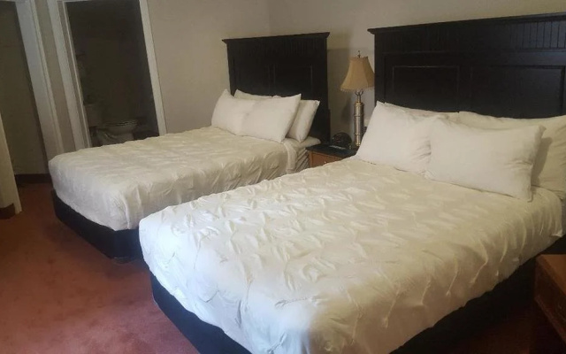 photo 2 of Cedar Park Whirlpool Suites